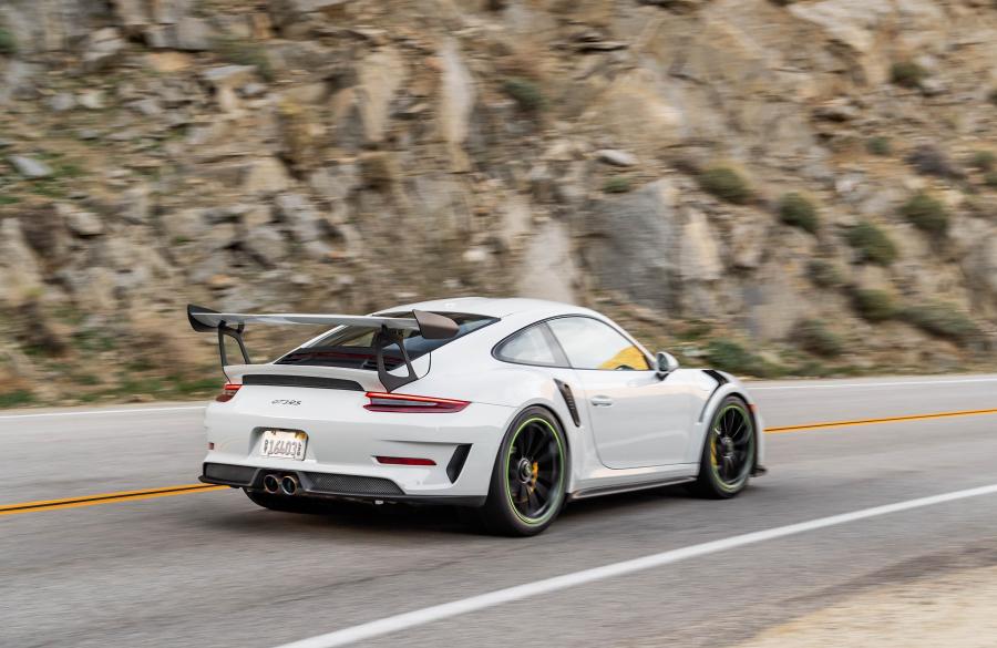  Porsche 911 GT3 RS (991) 2018 года  (NA) (фото 2 из 40)